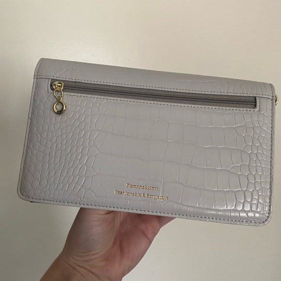 $15 SALE 🐊 BRAND NEW 🐊 BCBG style ombre faux croc mini crossbody clutch purse - Picture 6 of 9